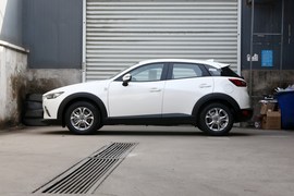 2018款马自达CX-3