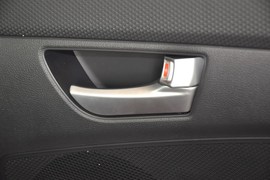 2012款现代飞思Veloster