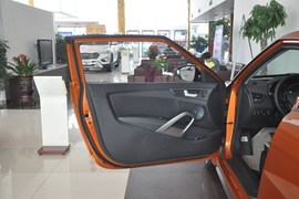 2012款现代飞思Veloster