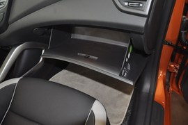 2012款现代飞思Veloster