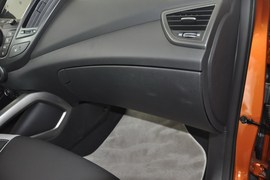 2012款现代飞思Veloster
