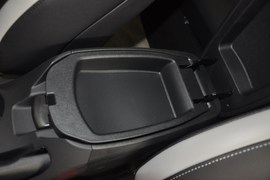 2012款现代飞思Veloster