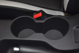 2012款现代飞思Veloster