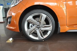 2012款现代飞思Veloster