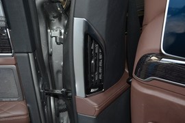 2019款宝马740Li