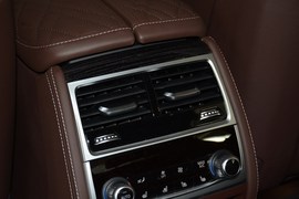 2019款宝马740Li