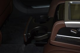 2019款宝马740Li