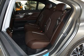 2019款宝马740Li