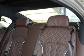 2019款宝马740Li