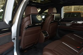 2019款宝马740Li