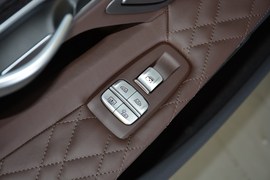2019款宝马740Li
