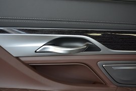 2019款宝马740Li