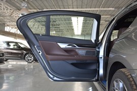 2019款宝马740Li