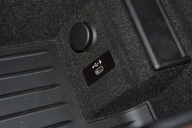 2019款宝马740Li