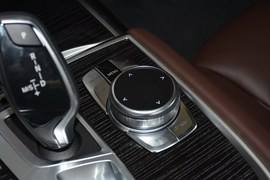 2019款宝马740Li
