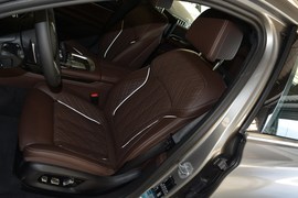 2019款宝马740Li