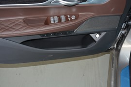 2019款宝马740Li
