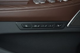 2019款宝马740Li