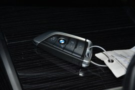 2019款宝马740Li