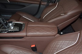 2019款宝马740Li