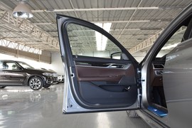2019款宝马740Li