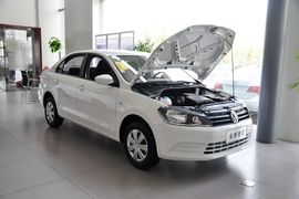 2013款大众捷达1.6L手动时尚型