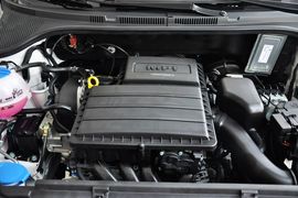 2013款大众捷达1.6L手动时尚型