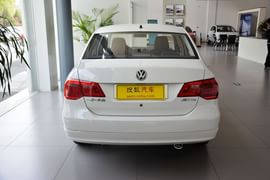 2013款大众捷达1.6L手动时尚型