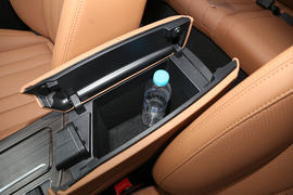 2019款北汽绅宝智道