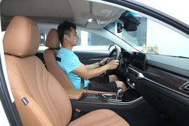 2019款北汽绅宝智道