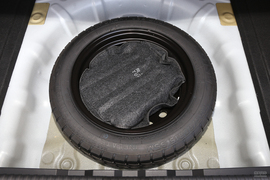 2019款北汽绅宝智道