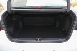 2019款北汽绅宝智道