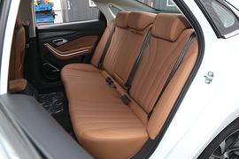 2019款北汽绅宝智道