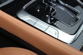 2019款北汽绅宝智道