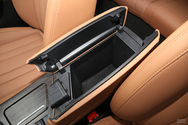 2019款北汽绅宝智道