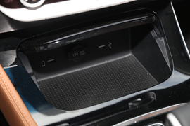 2019款北汽绅宝智道