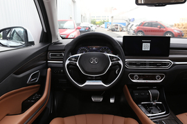 2019款北汽绅宝智道