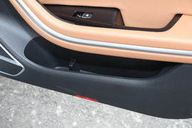 2019款北汽绅宝智道