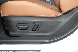 2019款北汽绅宝智道