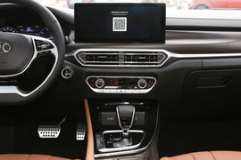 2019款北汽绅宝智道