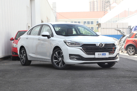 2019款北汽绅宝智道