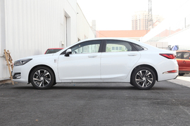 2019款北汽绅宝智道