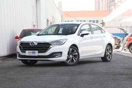 2019款北汽绅宝智道