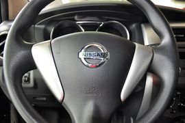 2013款日产骊威劲锐版1.6XL