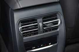2020款宝马325Li