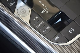2020款宝马325Li