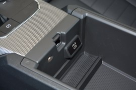 2020款宝马325Li