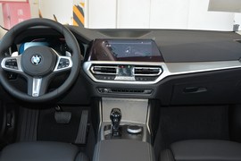 2020款宝马325Li