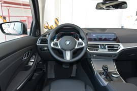 2020款宝马325Li