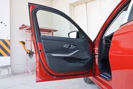 2020款宝马325Li